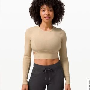 Lululemon LA Cut-Out-Waist Crop Long Sleeve Trench